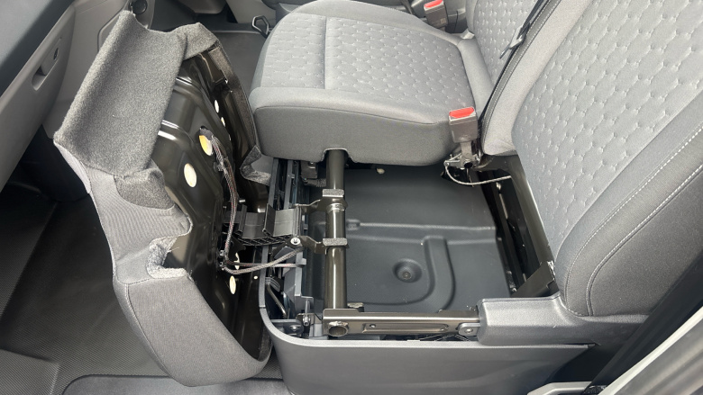 Ford Transit Custom E-320 L1 Rwd 100kW 65kWh H1 Van Limited Auto